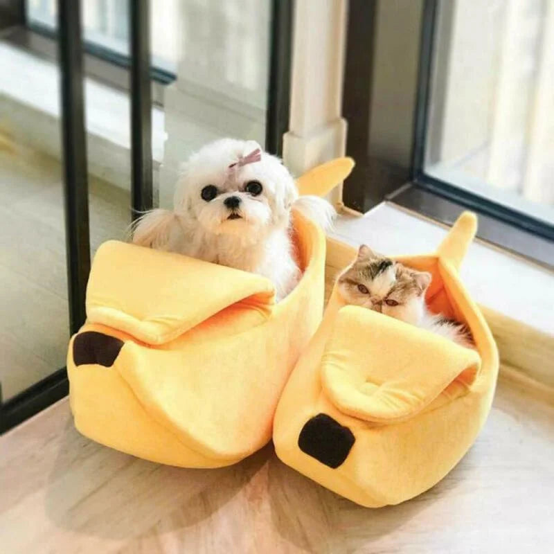 Creative Banana Shape Cozy Cat Bed (Deep Sleep)